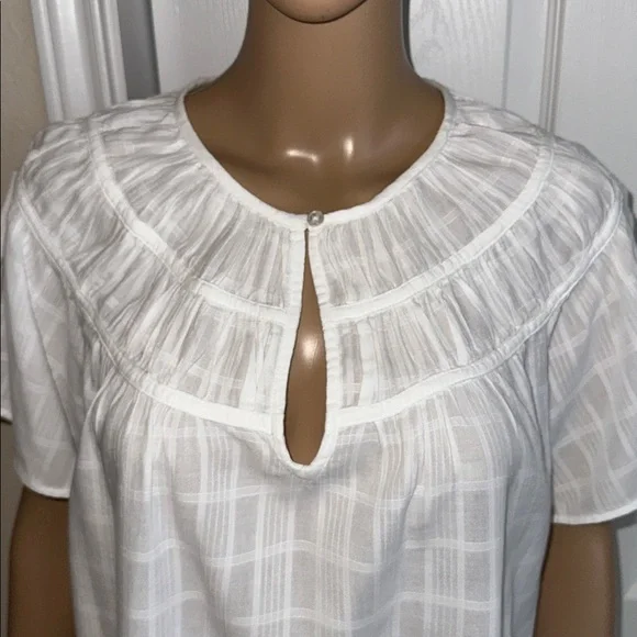 Old Navy White Ruffled Women's Top Size Small. - Picture 4 of 13